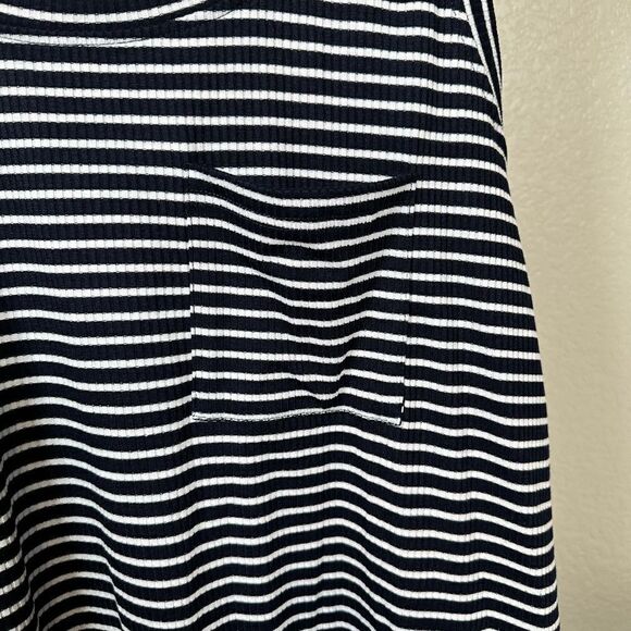 NWT BloomChic Plus Size Navy White Stripe Ribbed Tank Top Front Pocket - Size 1X - Picture 3 of 4